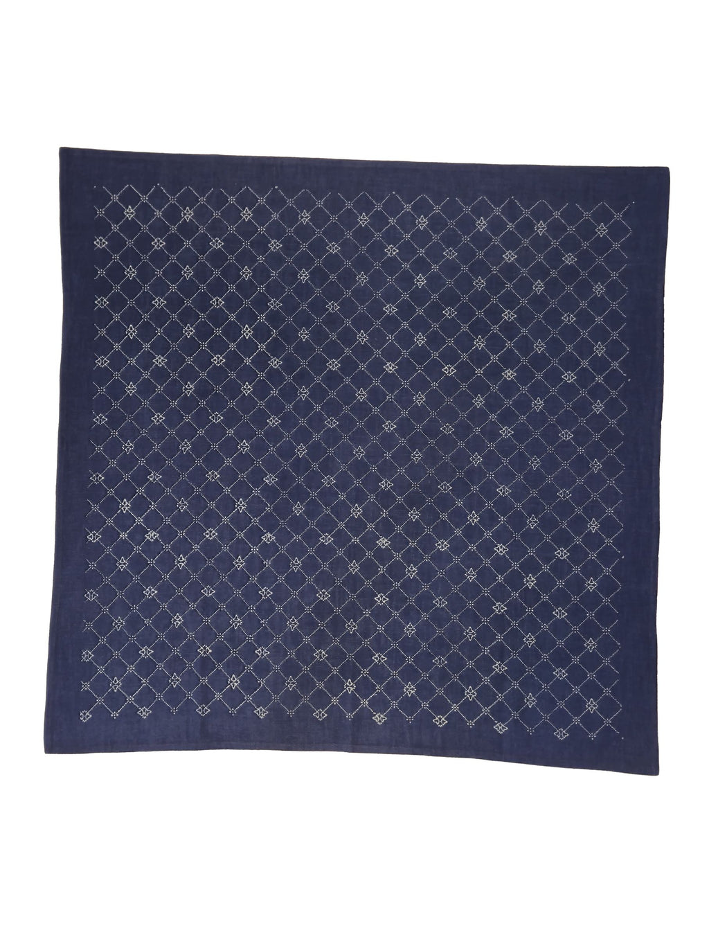 Mitteldecke mit dezentem Flächenmotiv 80x80 cm